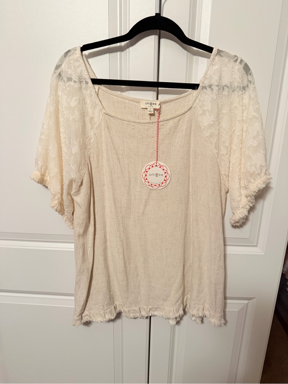 Umgee Cream Lace Sleeve Scoop Neck Top